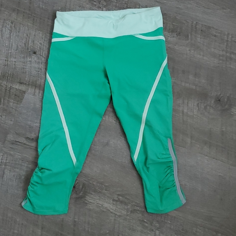 Lululemon mint green capris